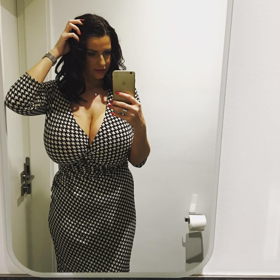 hot big boobs women with big dildos