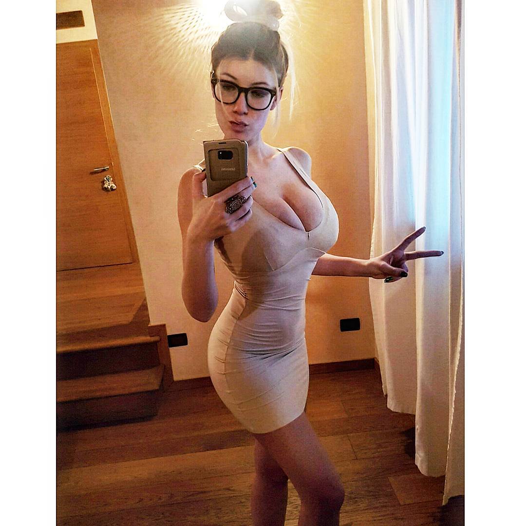 Sexy Elena Sottana