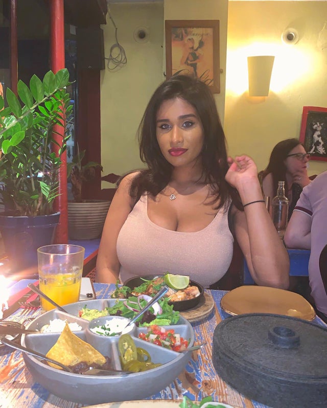 Tiziana Wijegunawardana dinner cleavage